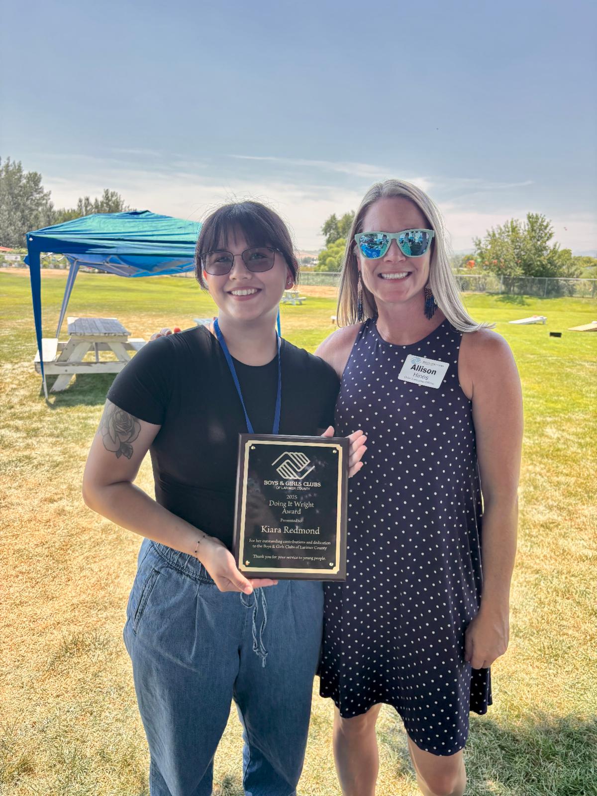 Image of Kiara Redmond with her award.
